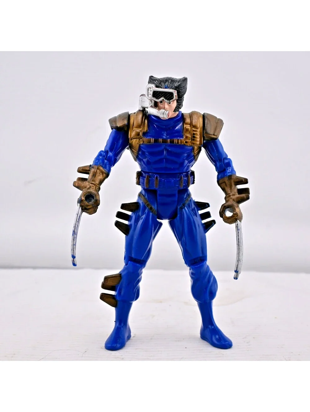 Wolverine Spy X-MEN Marvel Comics Toy Biz 1994 Action Figure